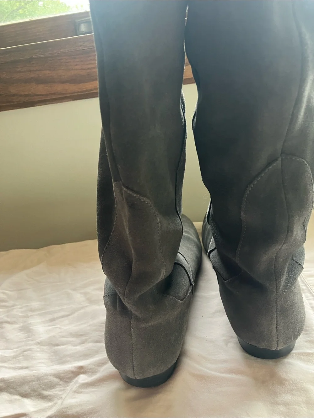 White Mountain Charcoal Suede Tallship Knee High Boots size 7.5
